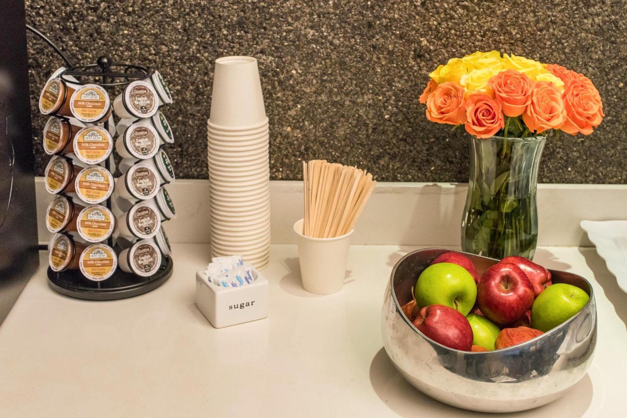 Moderne Hotel New York Bagian luar foto